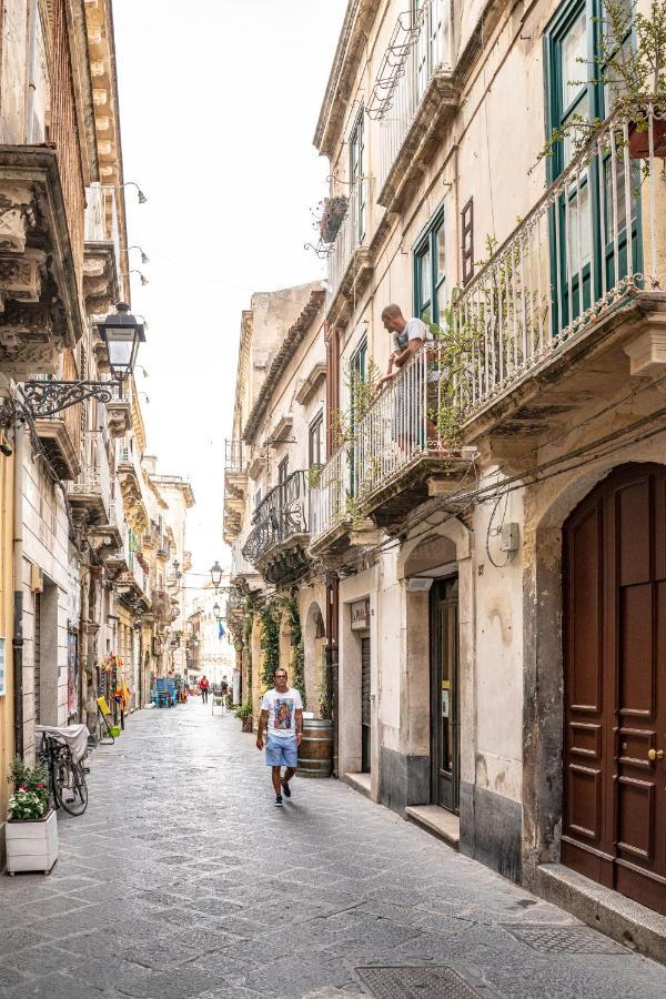 I Tre Balconi Di Via Roma Apartment Syracuse Luaran gambar